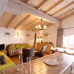 公寓式酒店 3 Etoiles -restaurant Le Pilatus
