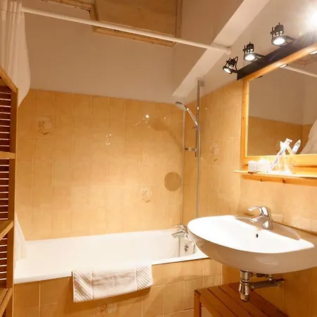 3 Etoiles -restaurant Le Pilatus Lejlighedshotel 3*