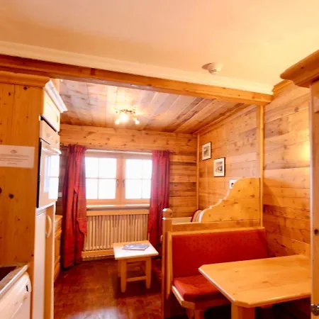 Aparthotel 3 Etoiles -restaurant Le Pilatus 3*