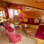 Apart Otel 3 Etoiles -restaurant Le Pilatus
