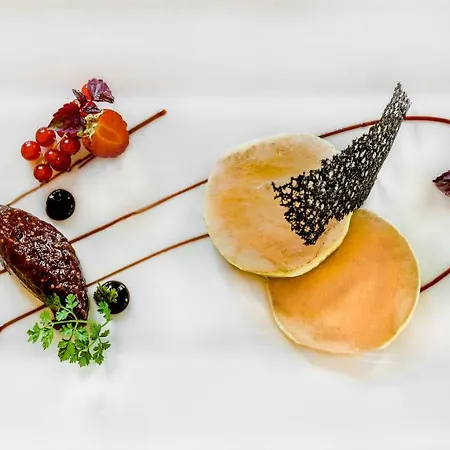 3 Etoiles -restaurant Le Pilatus Apart Otel Courchevel