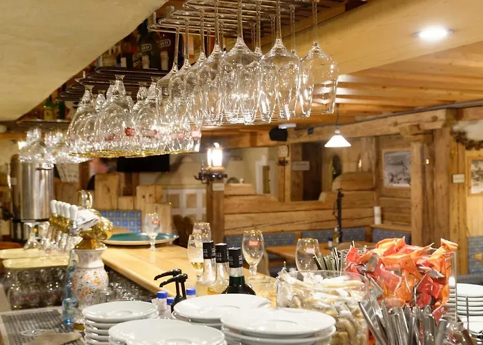 מלון דירות 3 Etoiles -restaurant Le Pilatus 3*